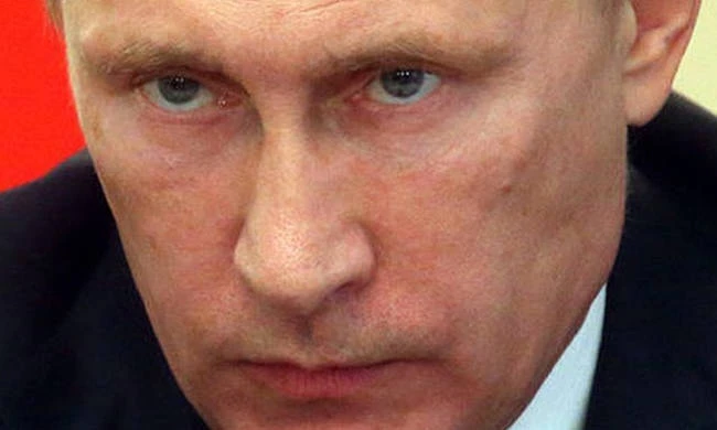 Πούτιν: Σκηνοθετήσατε την επίθεση με χημικά για να βομβαρδίσετε τη Συρία